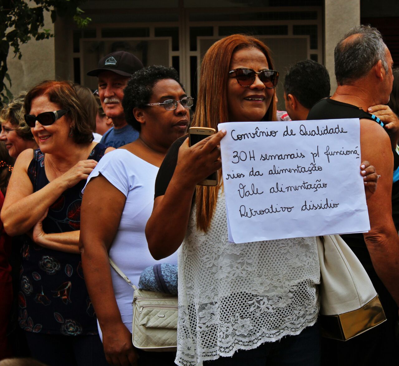 Imagem de #EssaÉNossaLuta: Paulo Serra, o servidor exige uma assistência Médica de Qualidade - Faça sua parte!